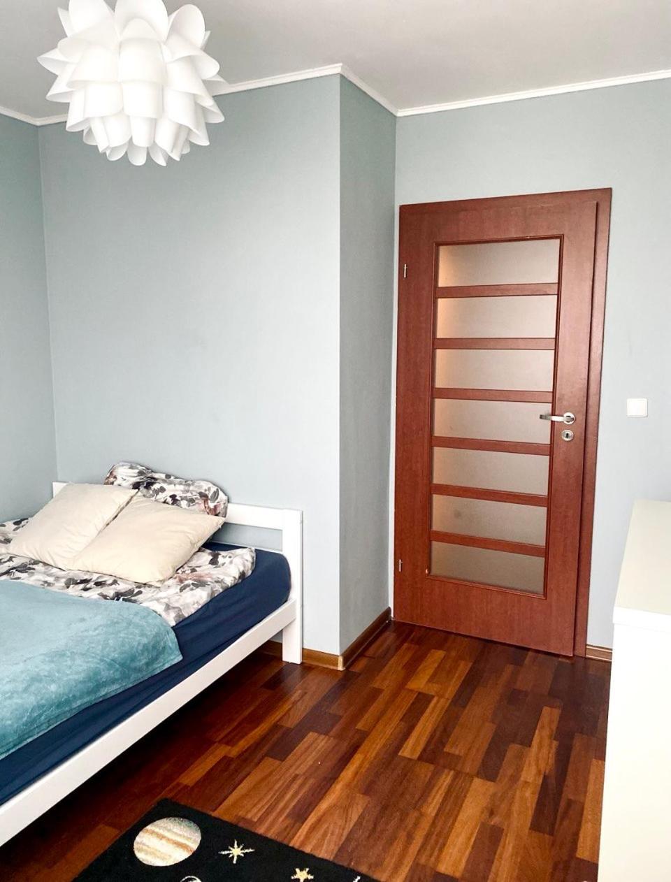 Three-room On Skarbka Z Gor Apartment Warsaw