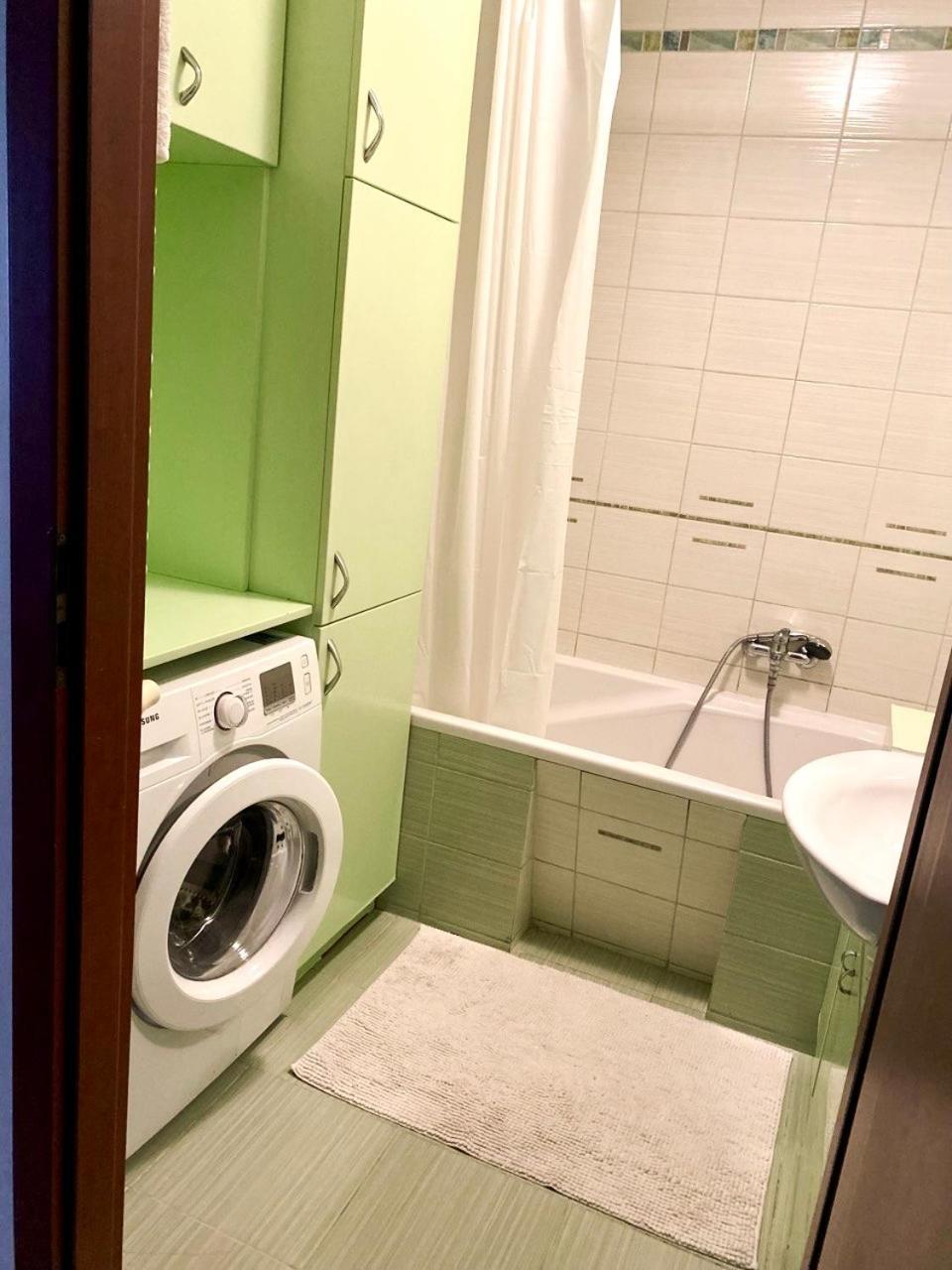 Appartamento Three-room On Skarbka Z Gor